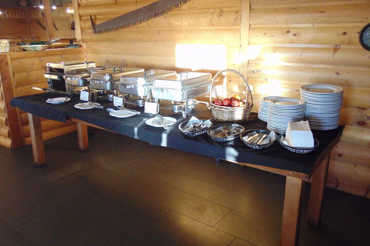 Dining 48 of 64