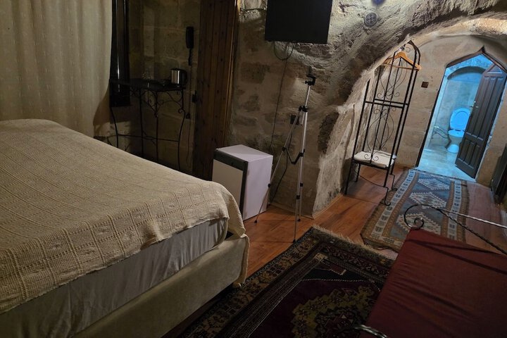 Room 243 of 578