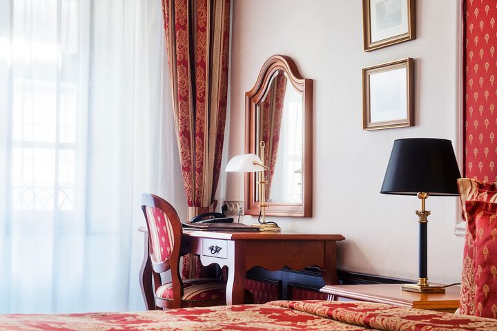 Room amenity