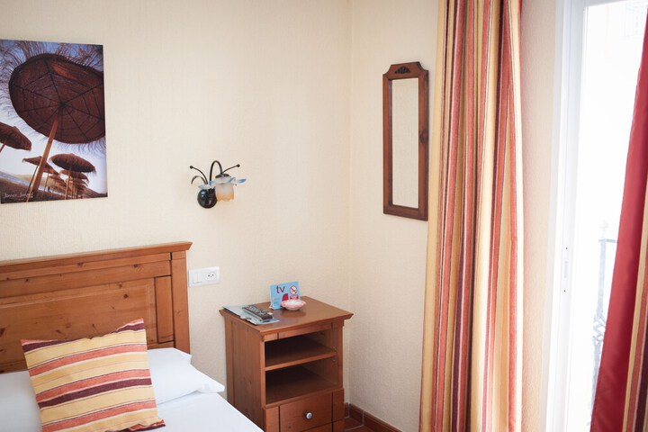 Room 22 of 61