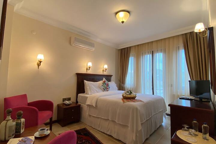 Room 13 of 50