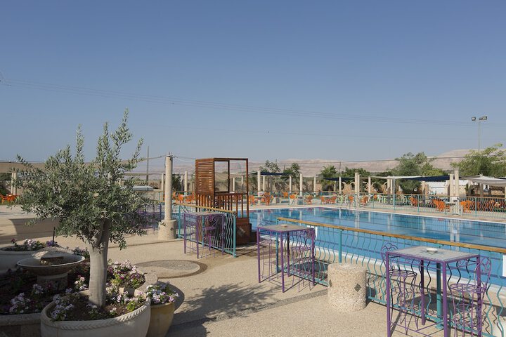 Pool 31 of 56