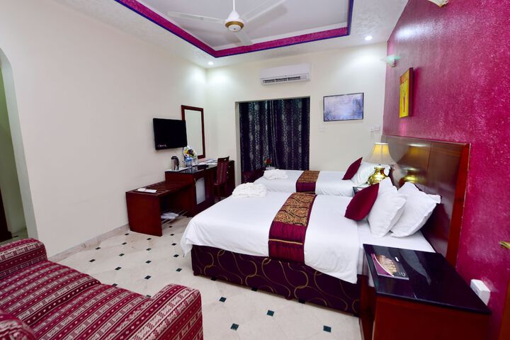Room 10 of 55
