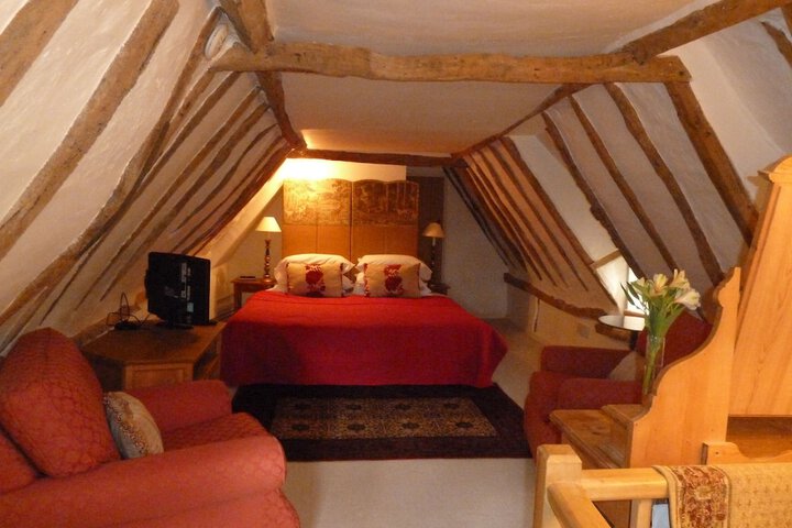 Room 8 of 42