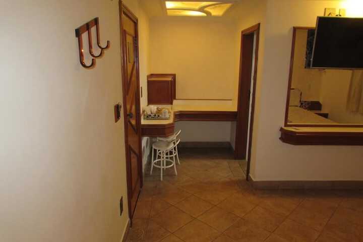 Room 20 of 46