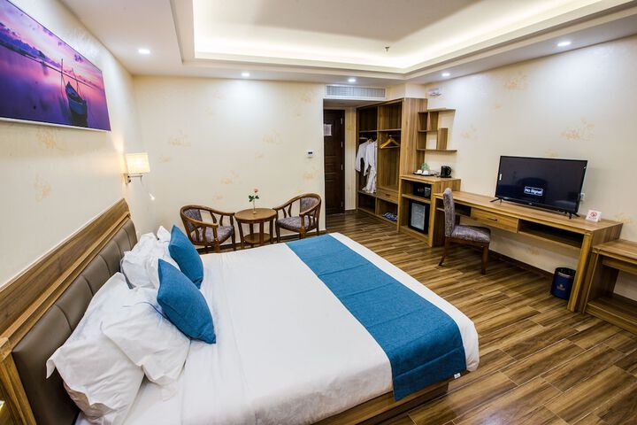 Room 34 of 87