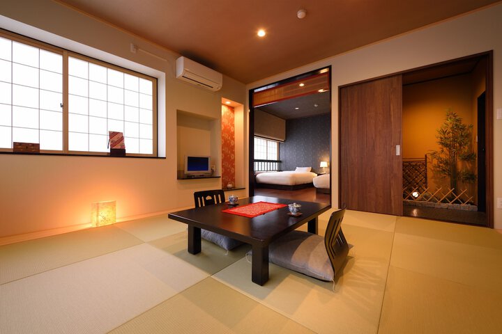 Room 4 of 42