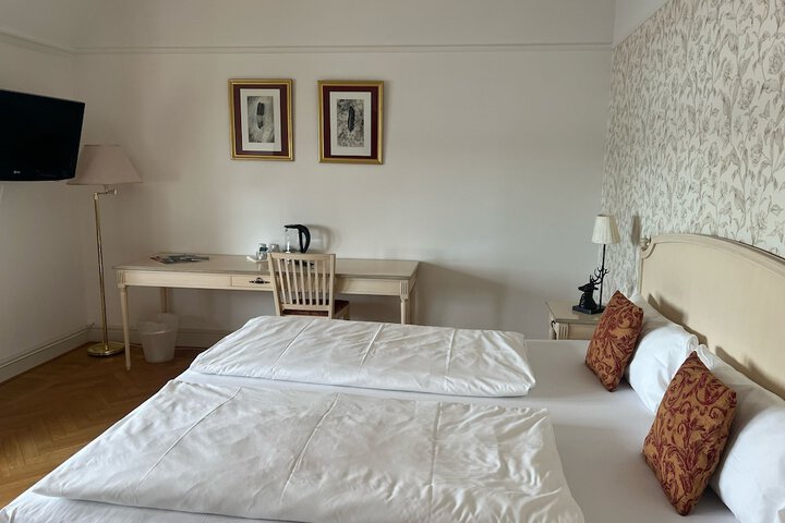 Room 17 of 72