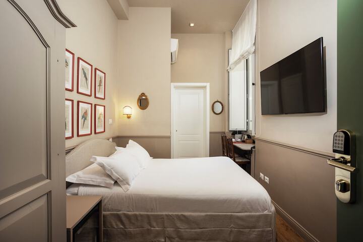 Room 26 of 59