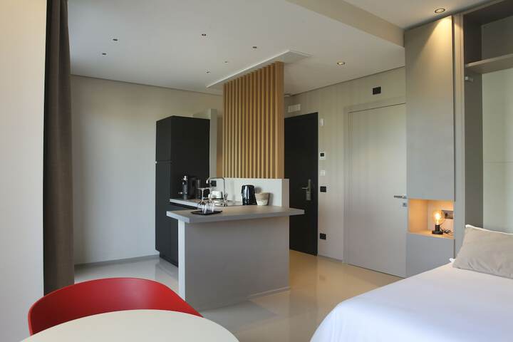 Room 13 of 68