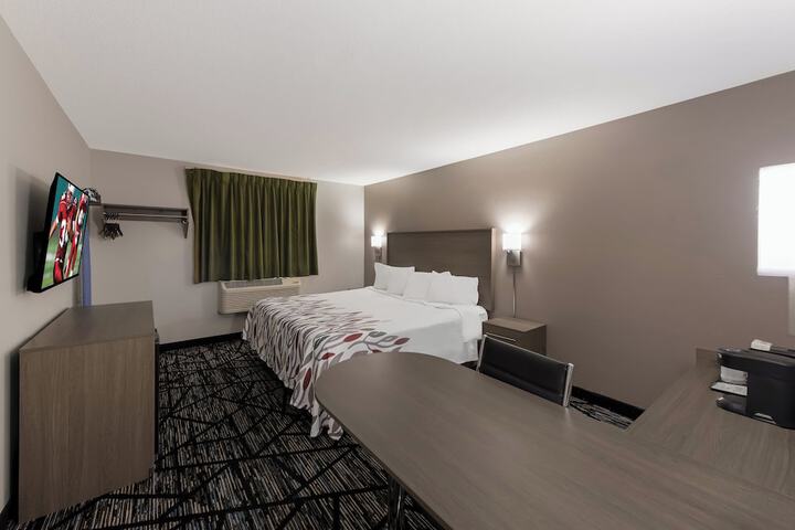 Superior King Bed (1 of 5)