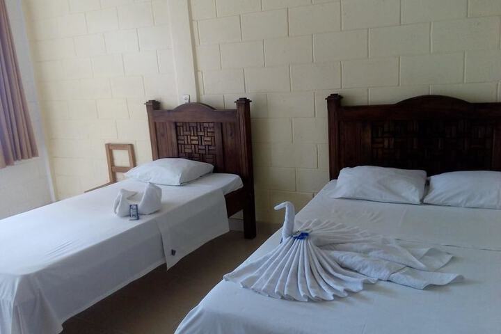 Room 9 of 13