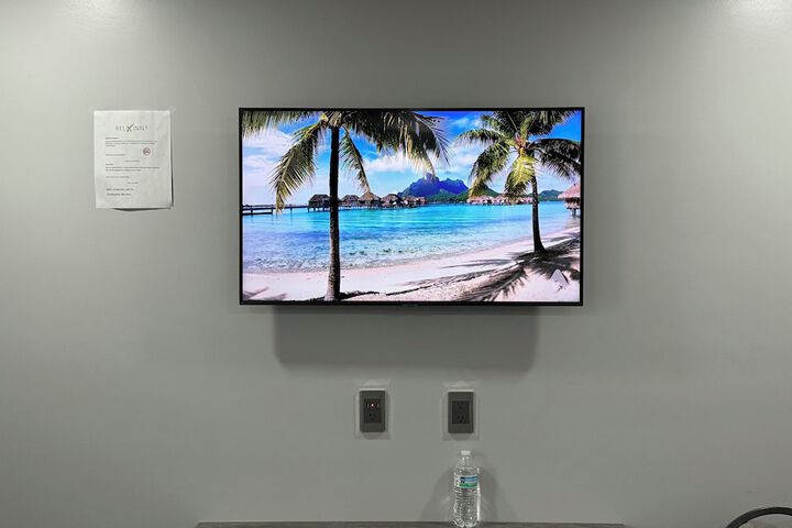 Room 4 of 14