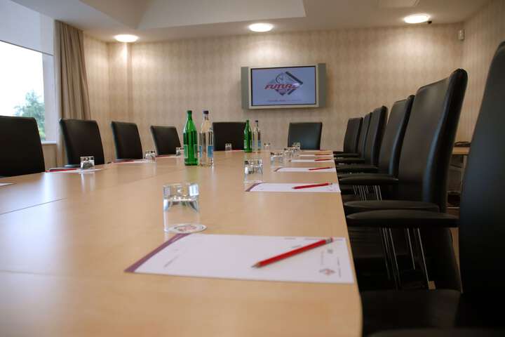 Meeting 61 of 77