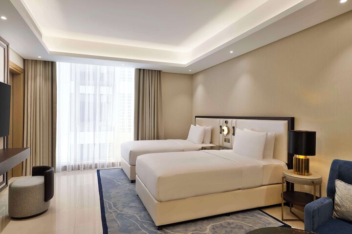 Room 27 of 135