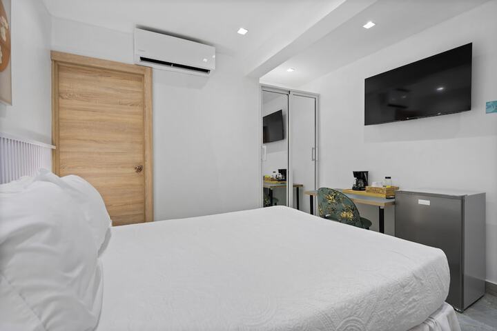 Room 16 of 62