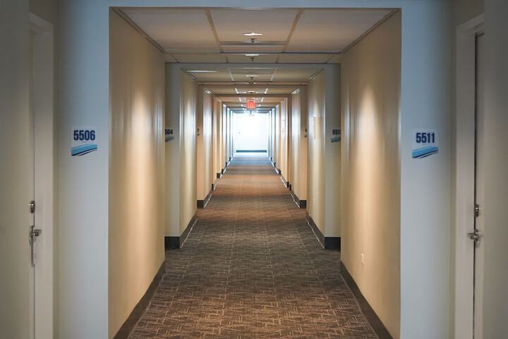 Ballroom/Hall 42 of 54