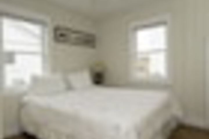 Room 38 of 384