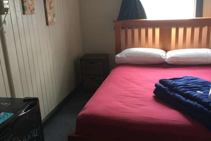 Room 12 of 28