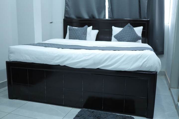 Room 4 of 14