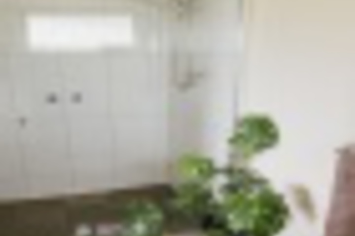 Room 183 of 252