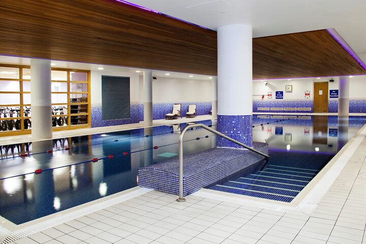 Hotel with Pool