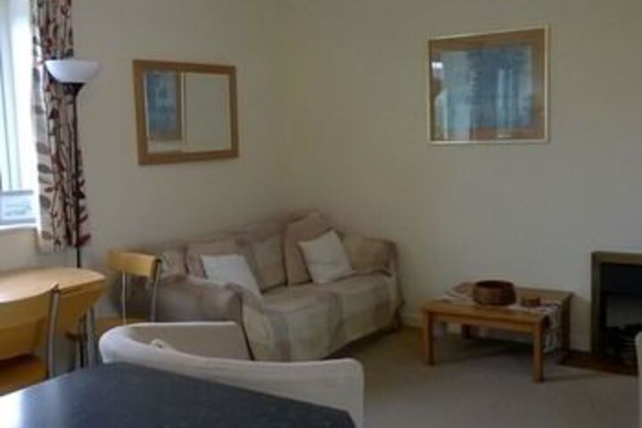 Room 30 of 38