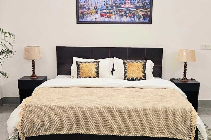 Room 13 of 51