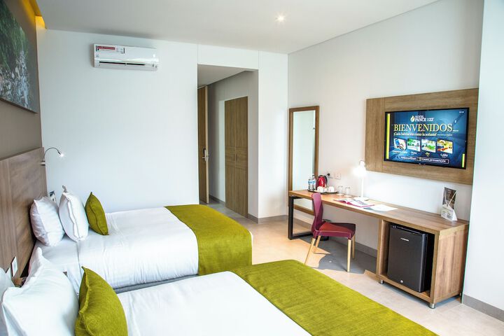 Room 12 of 49