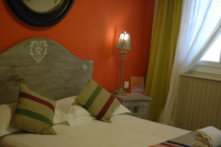 Room 2 of 46