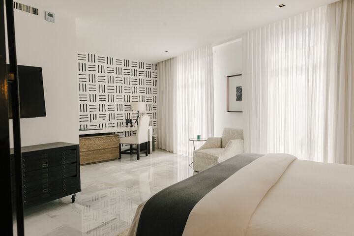 Room 27 of 155
