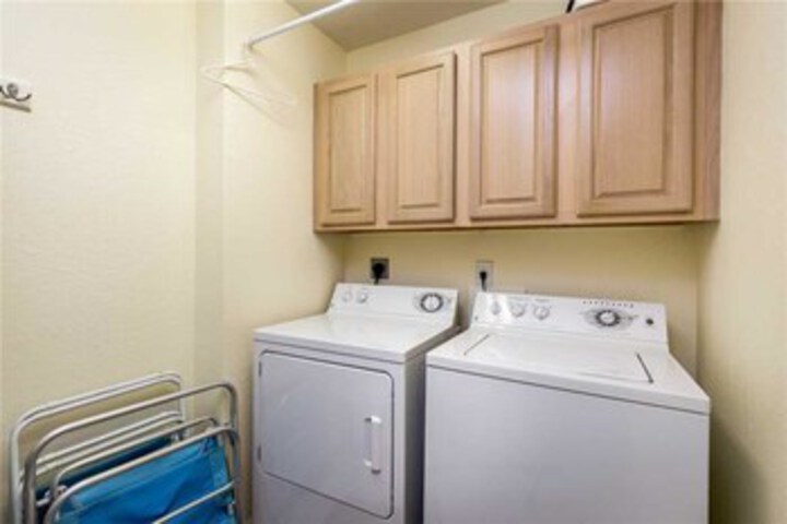 Laundry 7 of 27