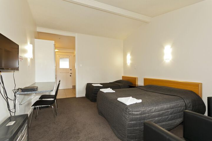 Room 7 of 34