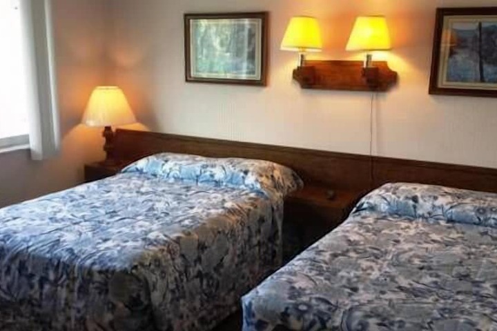 Room 3 of 23