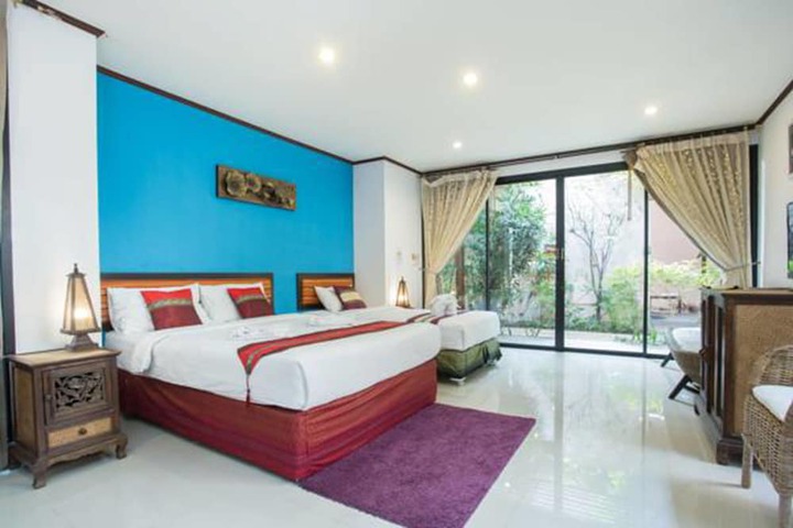 Room 8 of 61