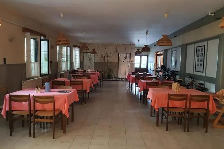 Dining 6 of 6