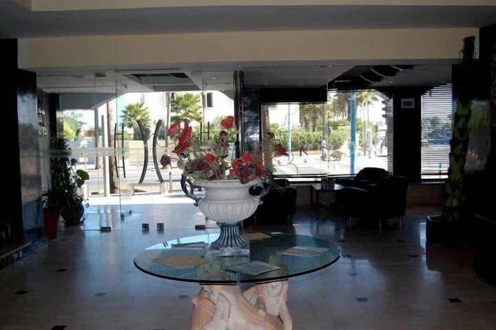 Hotel 2 of 46