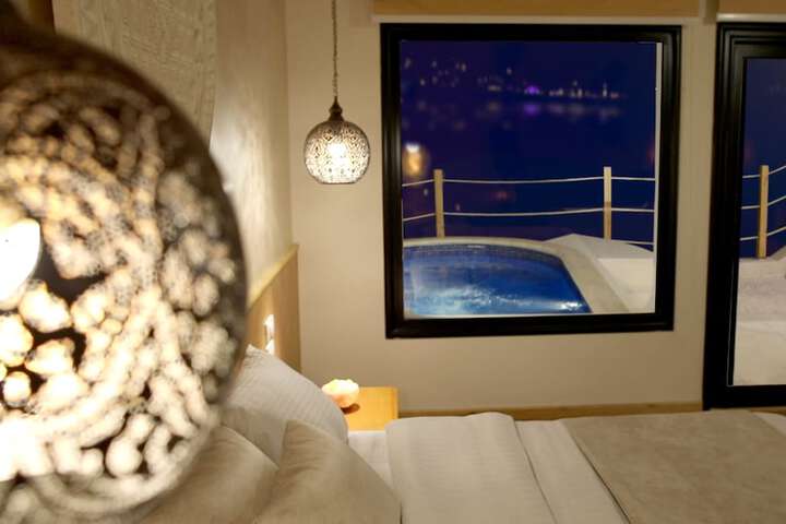 Hotel 58 of 65