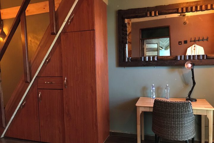 Room 28 of 58