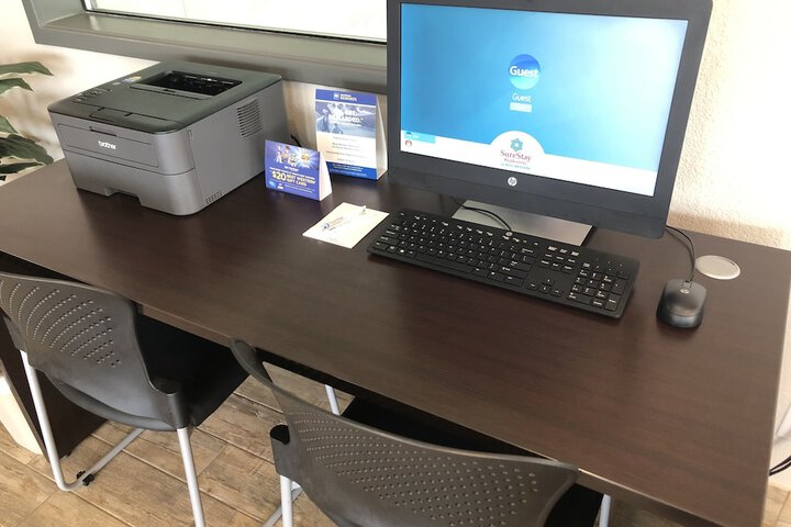 Business Center 41 of 42