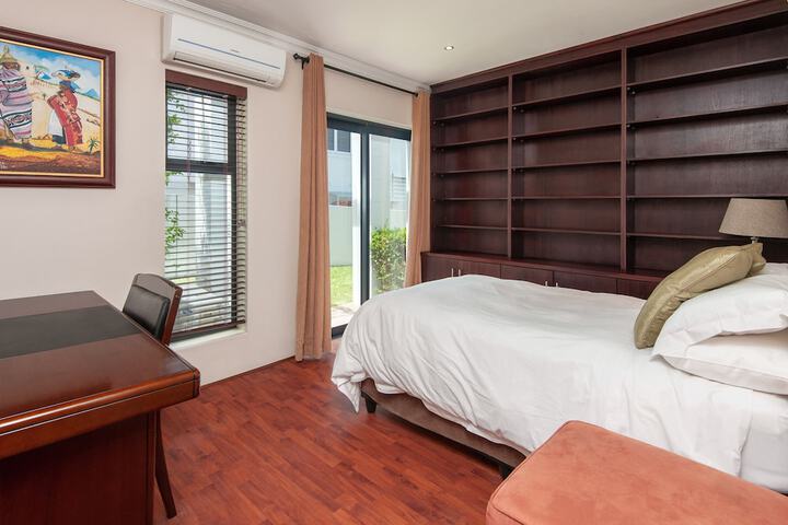 Room 5 of 41