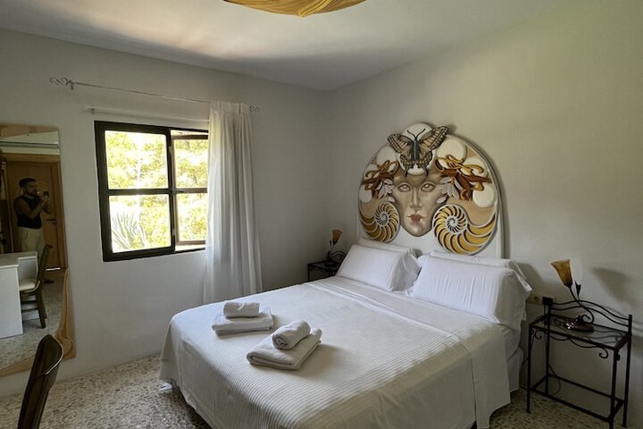 Room 8 of 55
