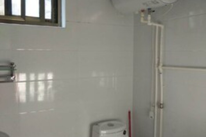 Room 2 of 15