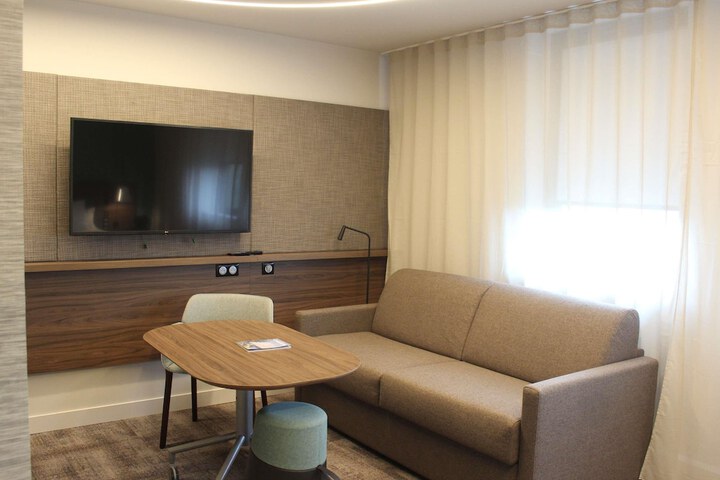 Room 26 of 117