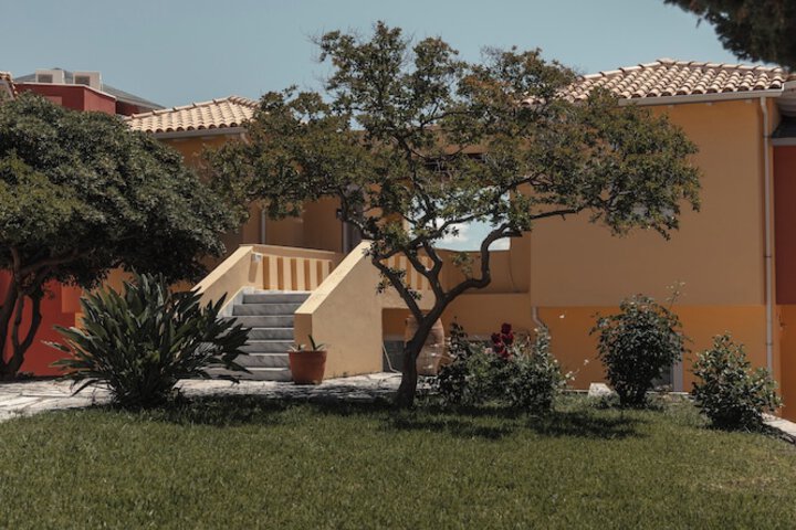 Hotel Exterior 207 of 238