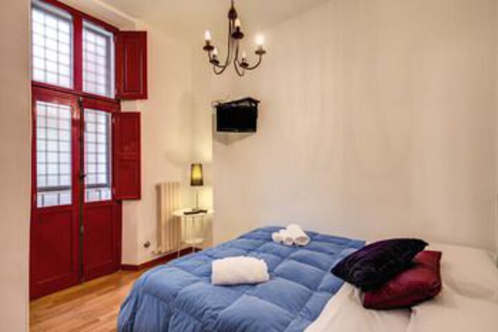 Room 104 of 330