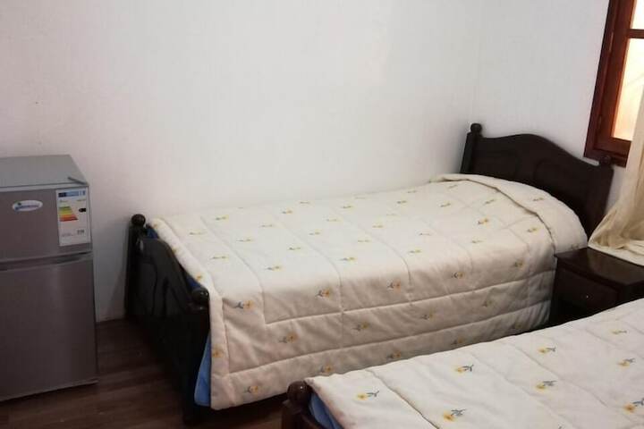 Room 9 of 14