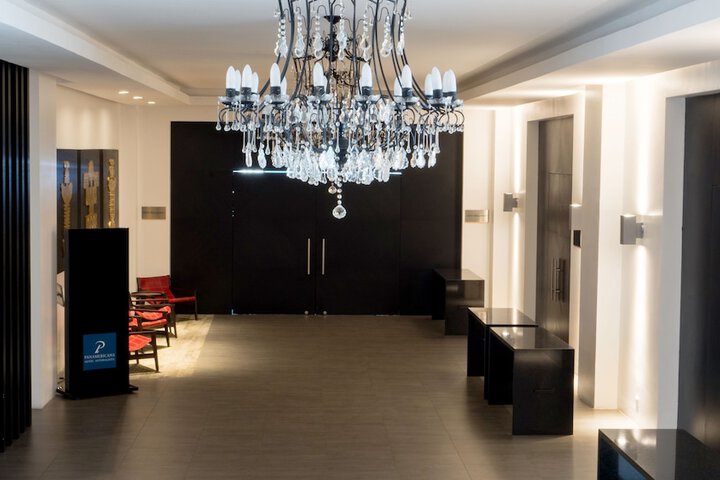 Ballroom/Hall 93 of 124