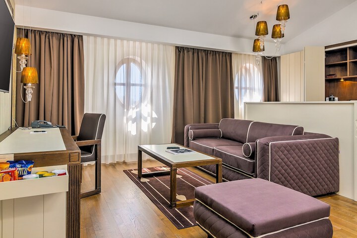 Room 41 of 105