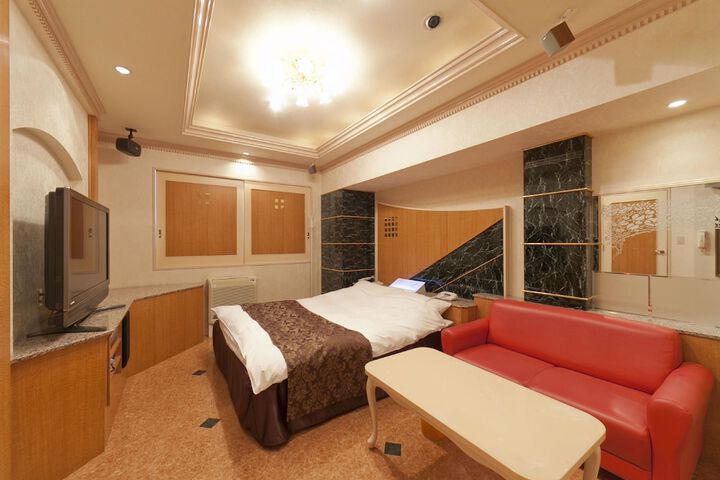 Room 5 of 30